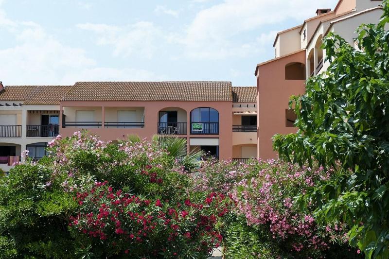Tropique : Appart Vue Mer Et Piscine Saint-Cyprien  Exterior foto